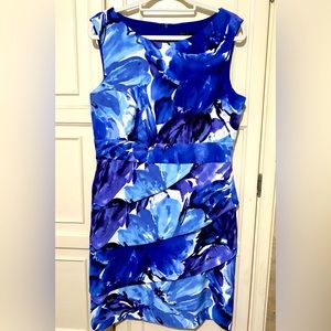 👗Connected Apparel Sleeveless Layer Floral Dress